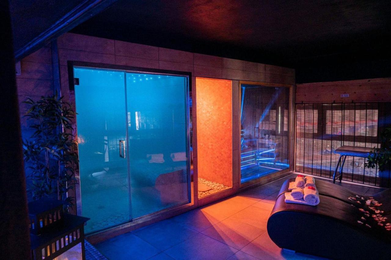 Hotel Angioino & Spa Napoli Bagian luar foto