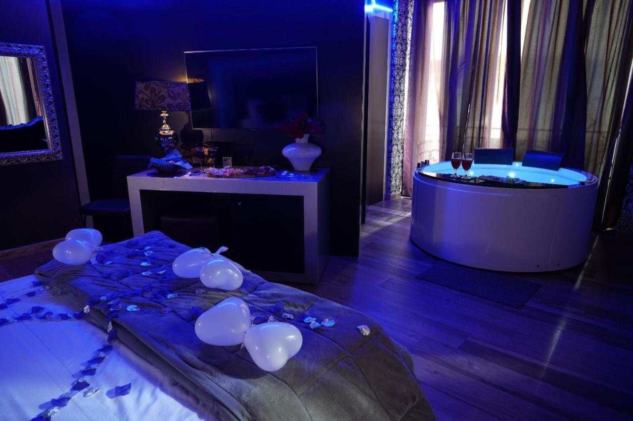 Hotel Angioino & Spa Napoli Bagian luar foto